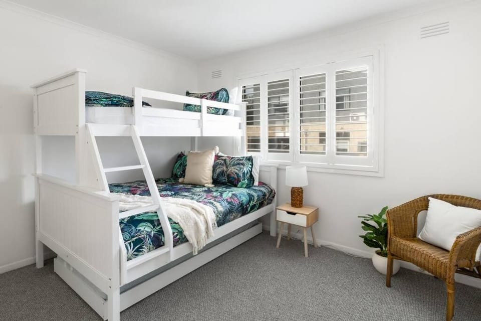 400m walk to Main Beach! Garage - BBQ - Patio House in Ocean Grove