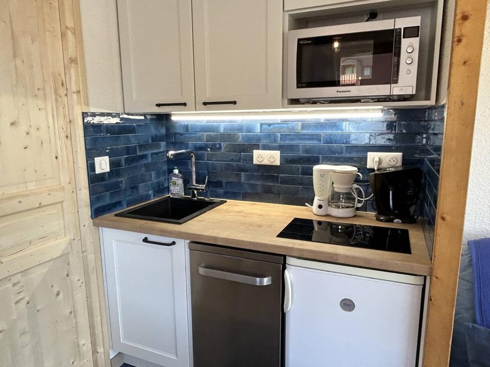 Charmant 2 pièces à Méribel avec balcon et WIFI, pieds des pistes - FR-1-355-260 Apartment in Les Allues