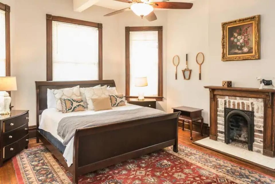 Big Blue House - Both Units - Near Forsyth Park House in Savannah