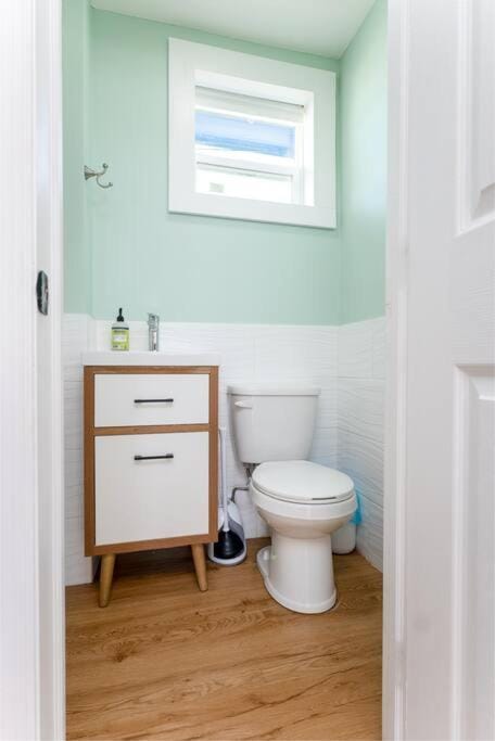 Toilet, Bathroom