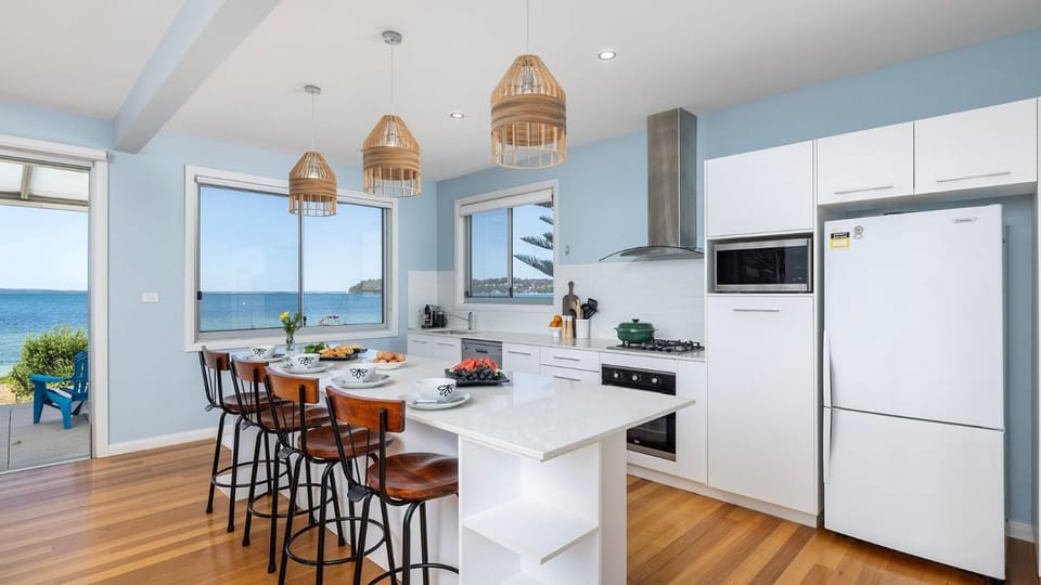 Foreshore Bliss House in New South Wales