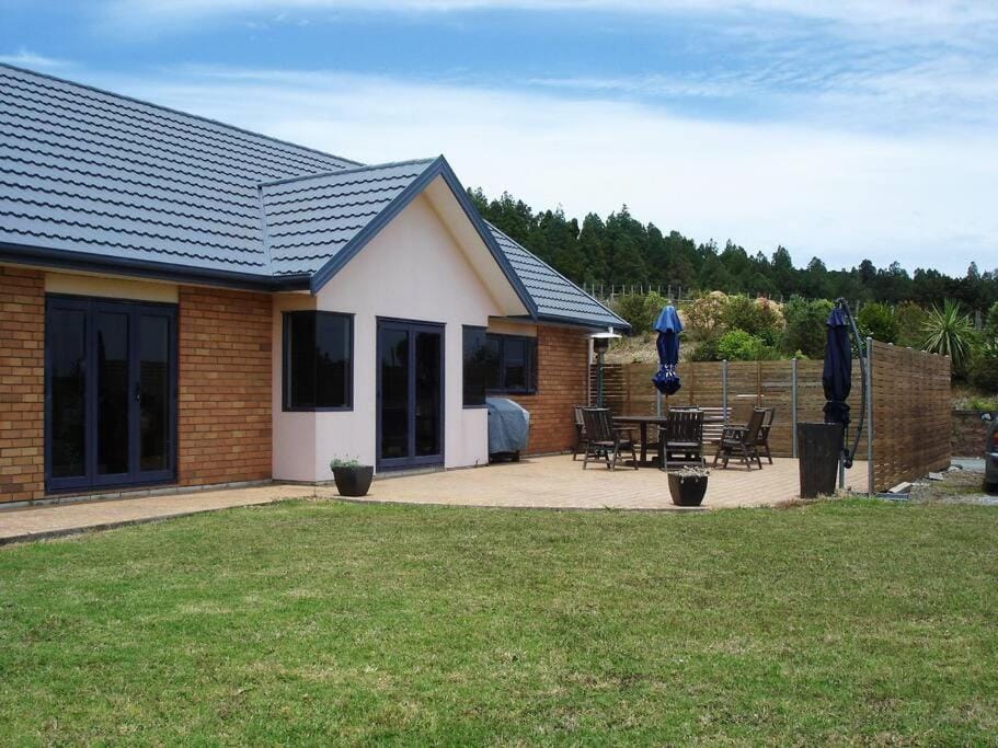 Property building, Garden view