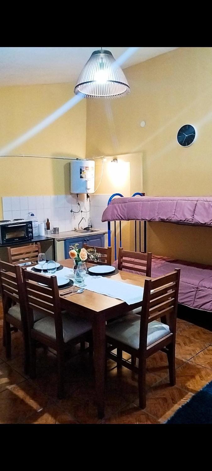 Bed, Dining area