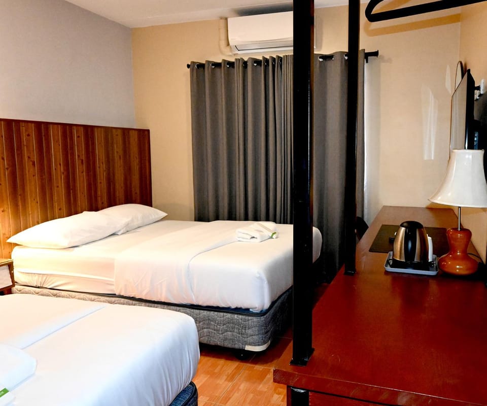 Cebu Pensione Plaza Bed and Breakfast in Cebu City