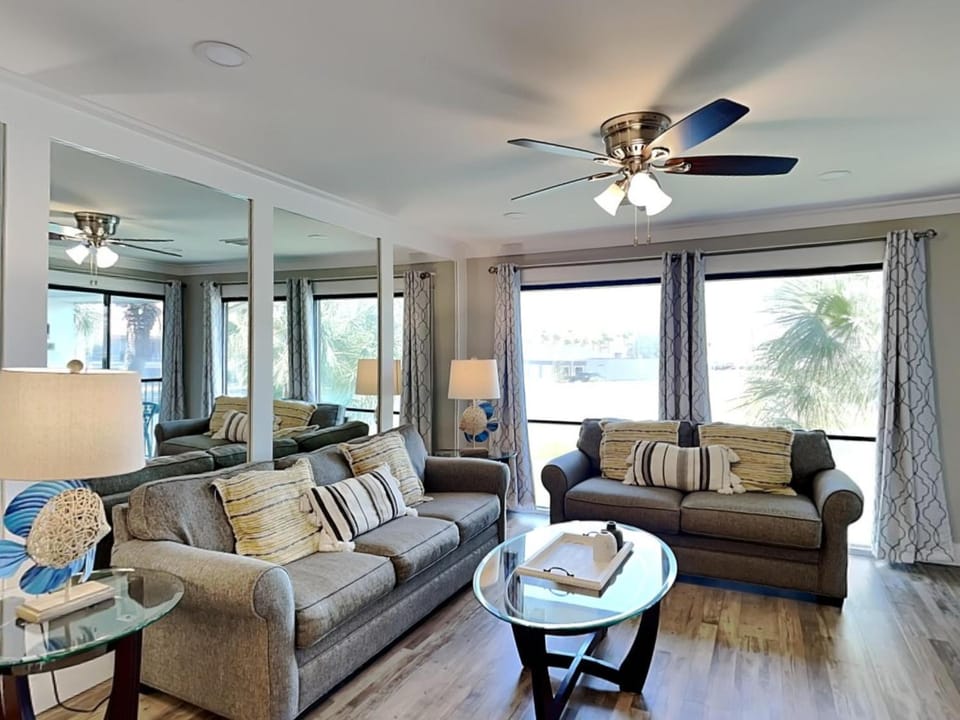 View (from property/room), Living room, Seating area, Sea view, furniture