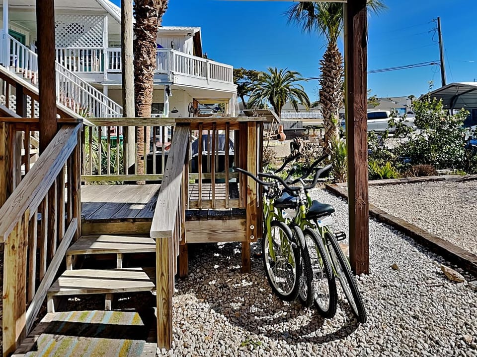 Property building, Neighbourhood, Cycling