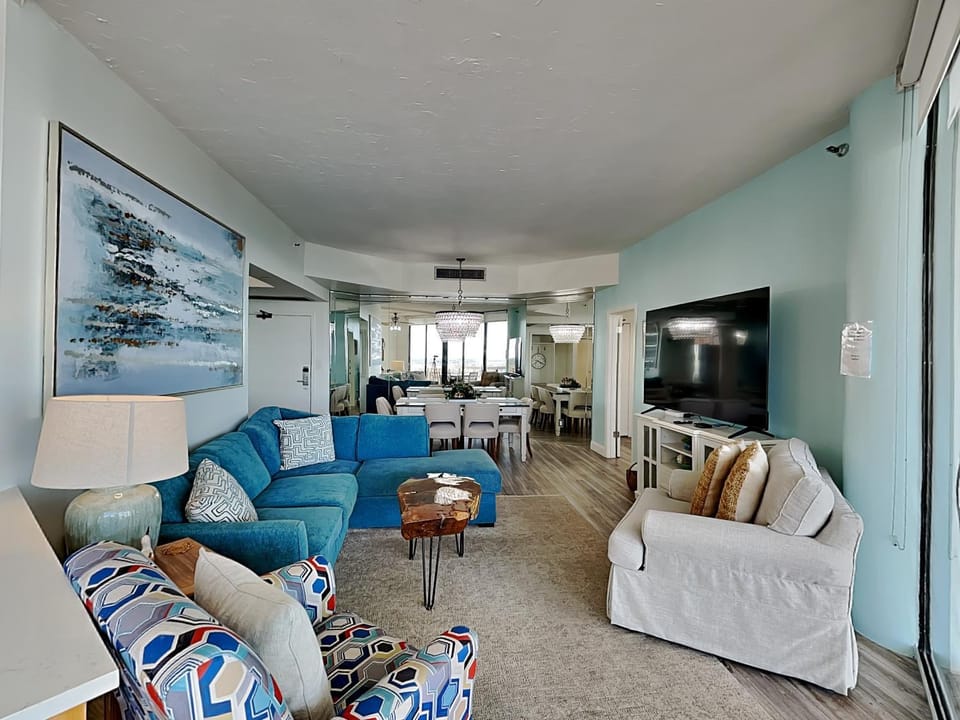 TV and multimedia, Living room, Seating area, furniture