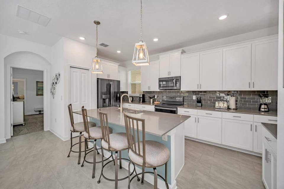 Amazing Brand New 5BD, Resort Home/Games Room/Pool House in Kissimmee