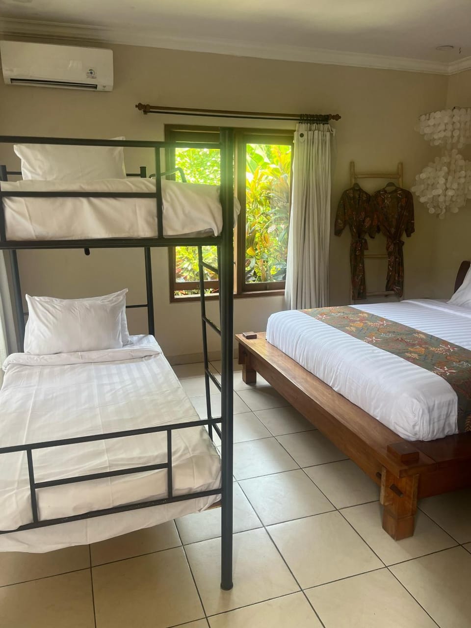 Bali Hai Island Resort Jembrana Bed and Breakfast in Pekutatan