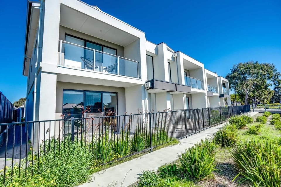 4-13 Central Dr Victor Harbor-No Linen Included House in Encounter Bay