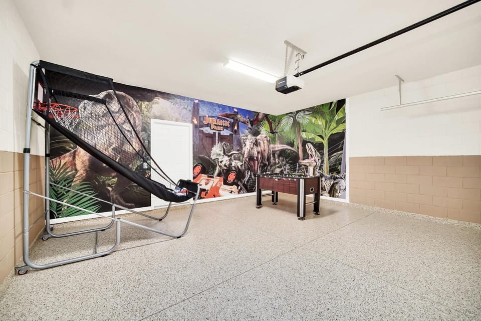 Stylish Family Villa with Game Room & Pool House in Four Corners