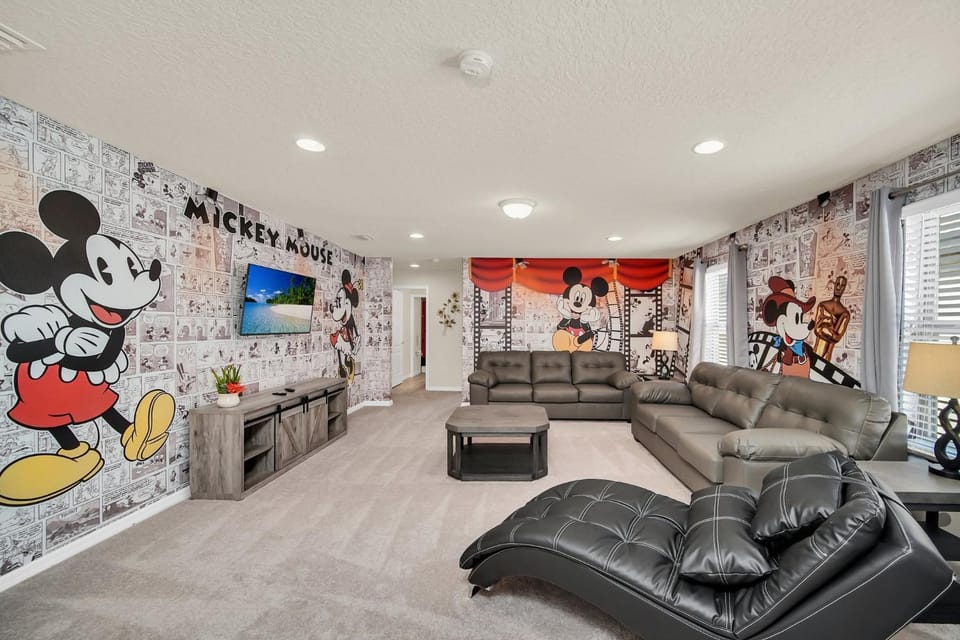 Stylish Family Villa with Game Room & Pool House in Four Corners