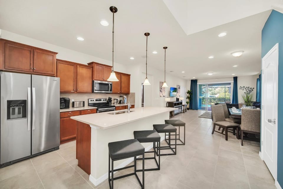 Stylish Family Villa with Game Room & Pool House in Four Corners