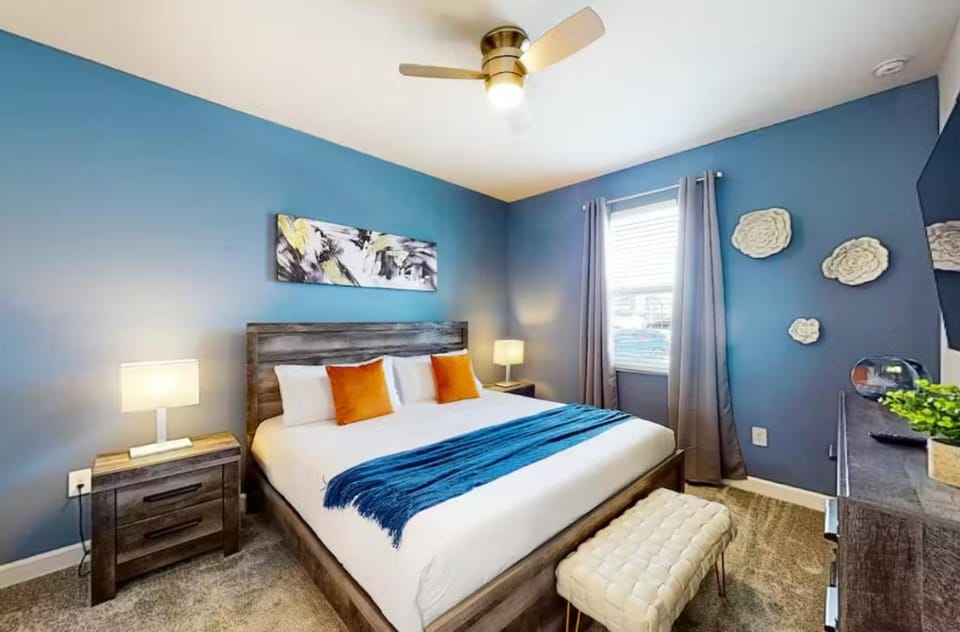 Mickey’s Hideaway – A One-of-a-Kind Vacation Experience Minutes from Disney House in Four Corners