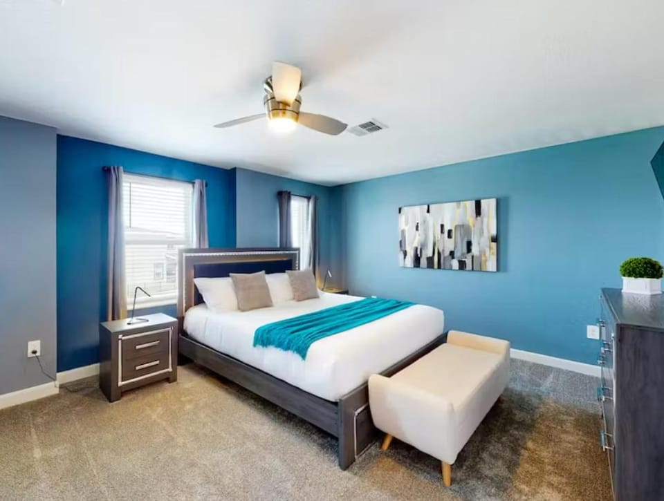 Mickey’s Hideaway – A One-of-a-Kind Vacation Experience Minutes from Disney House in Four Corners