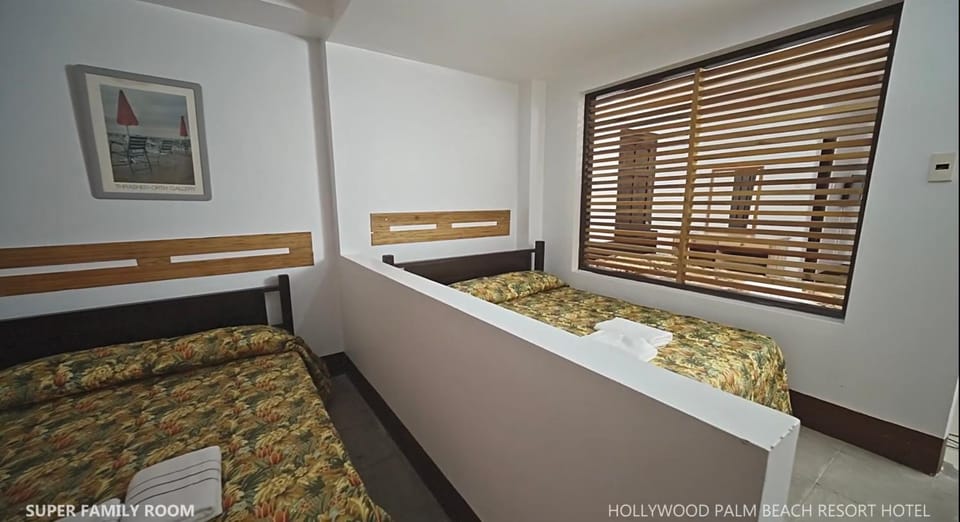 Hollywood Palm Beach Hotel Hotel in Puerto Galera