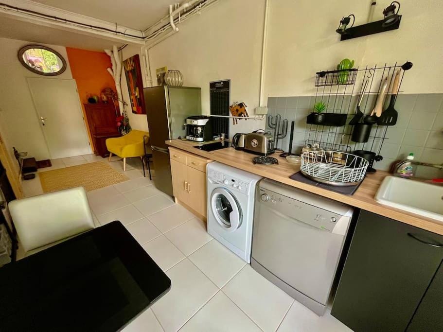 Le Chorier- Appartement Centre ville avec Jardin Apartment in Valence