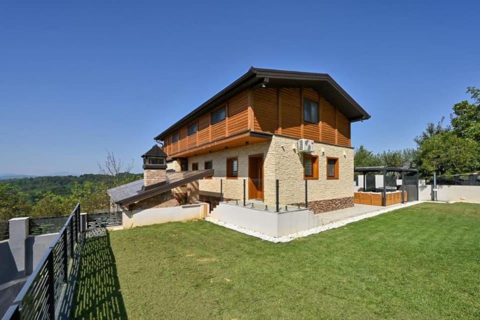 Property building, Day, Natural landscape
