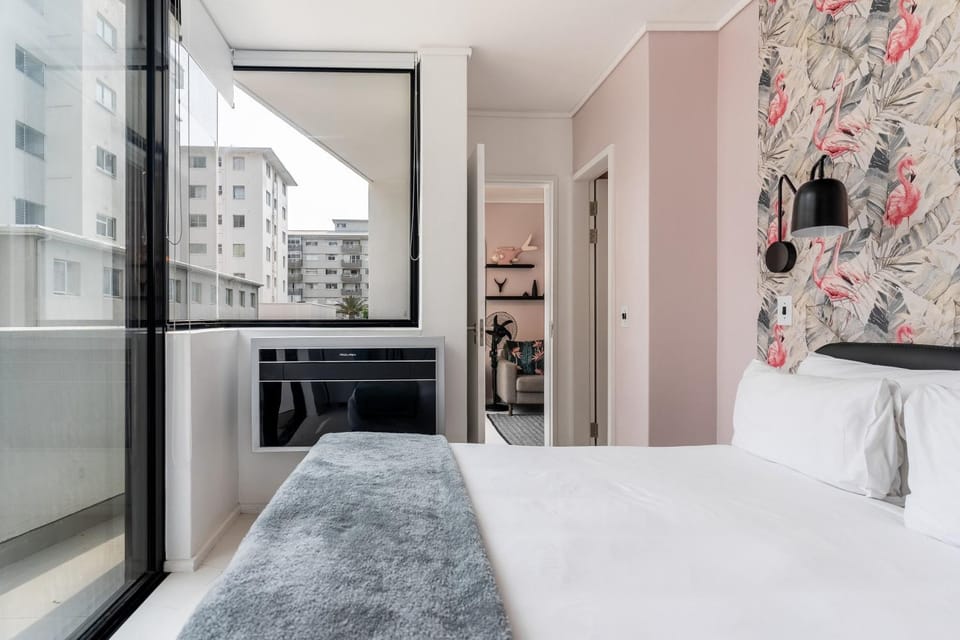 Flamingo 102 - One Bedroom Sea Point Apartment Apartment in Sea Point