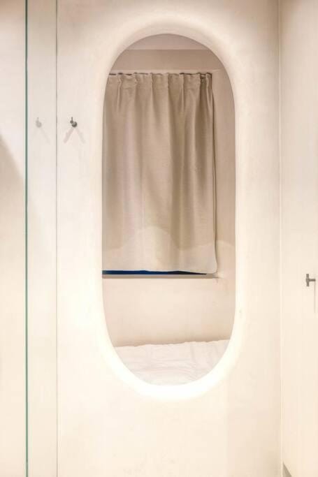 Chic 3P Retreat in Heart of Ghent Apartment in Ghent