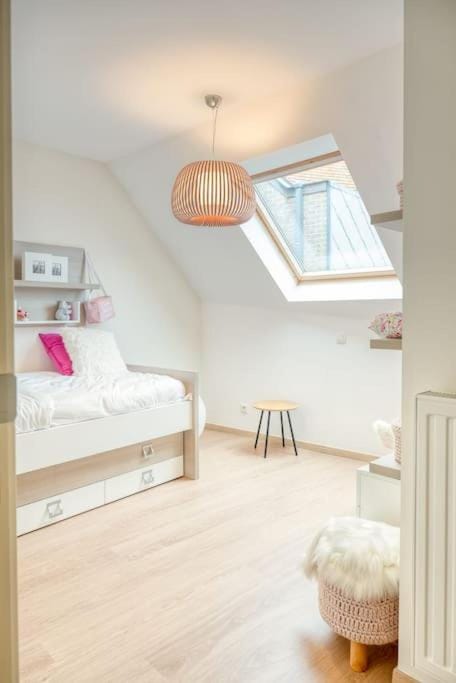 Lively Coastal Haven 3BD Retreat Apartment in Flanders