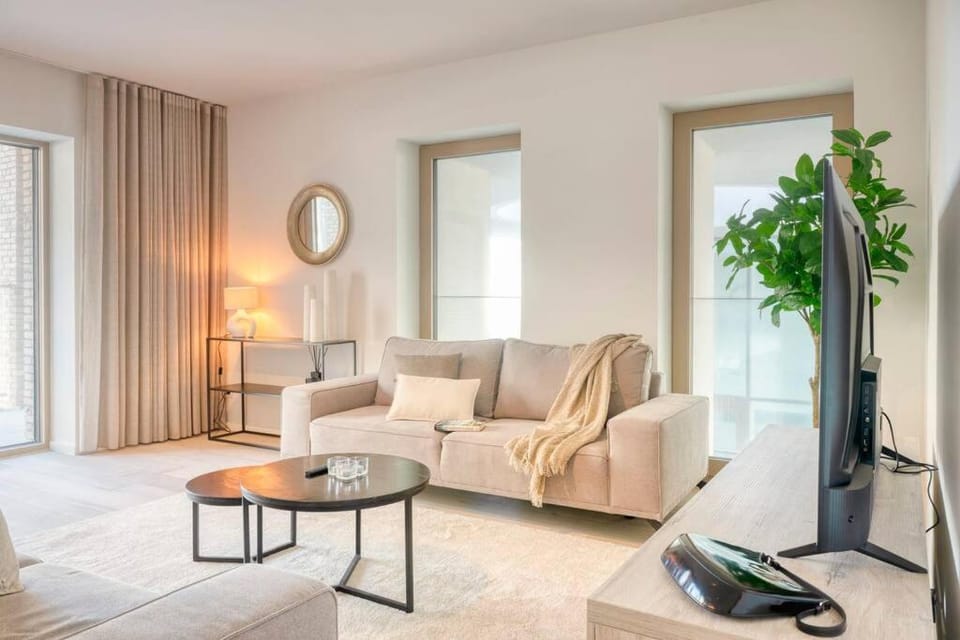 Sunny Seaview Sanctuary in Ostend w Parking Apartment in Ostend