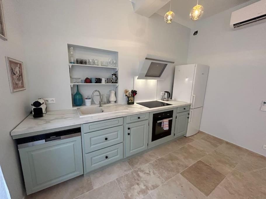 Rossetti Rosa Vieux Nice 2 bed Apartment in Nice