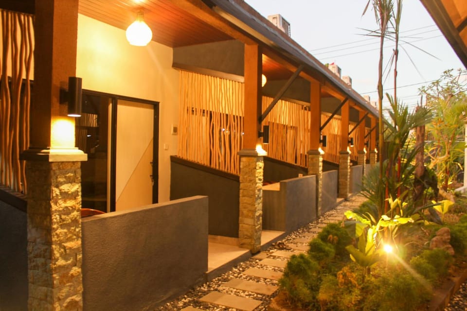 Property building, Garden, Garden view