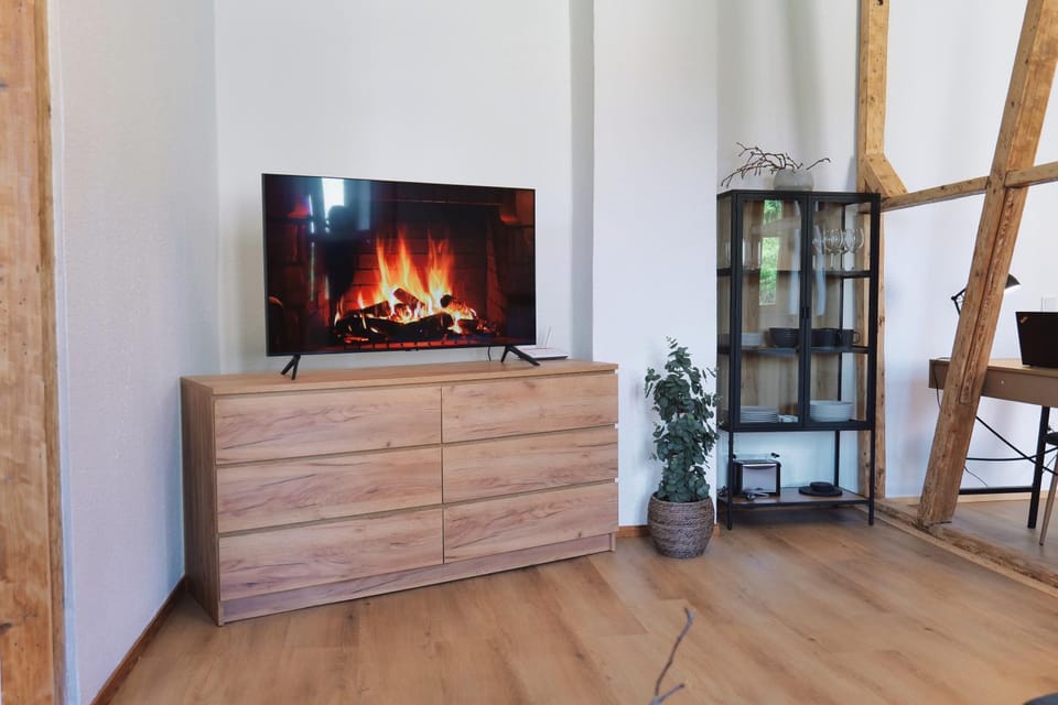 Communal lounge/ TV room, TV and multimedia, Evening entertainment