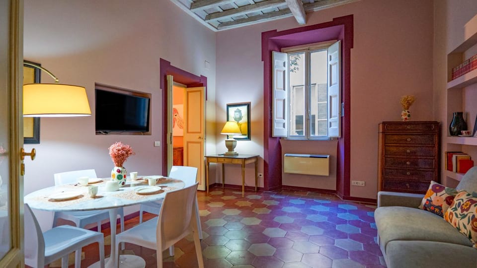 Living room, Dining area