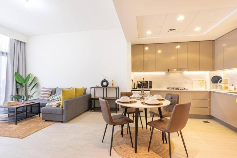 Living room, Dining area, kitchen