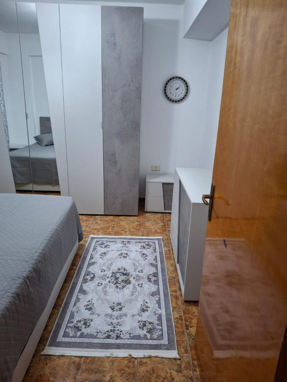 Kitchen or kitchenette, wardrobe