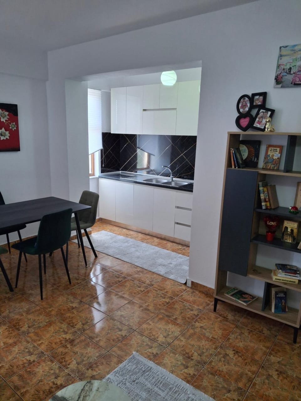 Library, TV and multimedia, Living room, Seating area, Dining area, kitchen