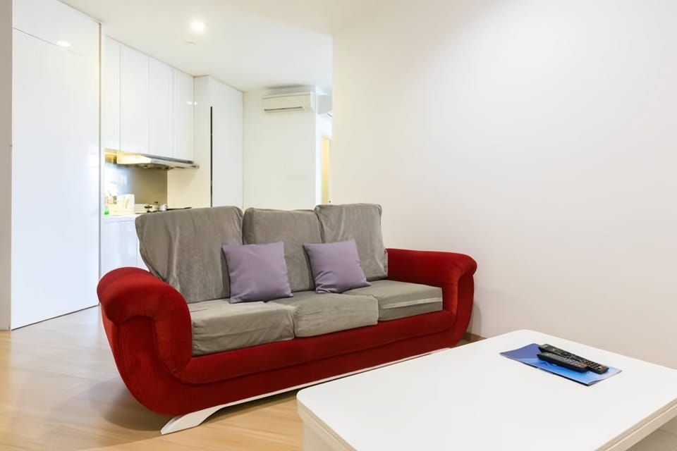 Kitchen or kitchenette, Living room, Seating area