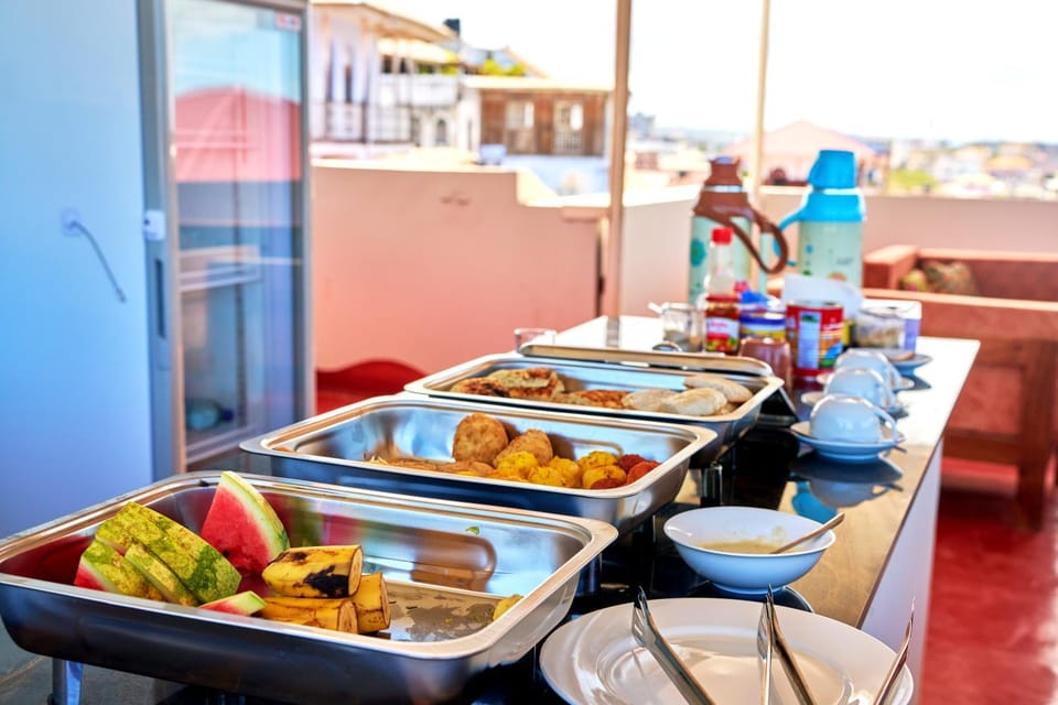 Restaurant/places to eat, Balcony/Terrace, Food and drinks, Food, Breakfast, Buffet breakfast