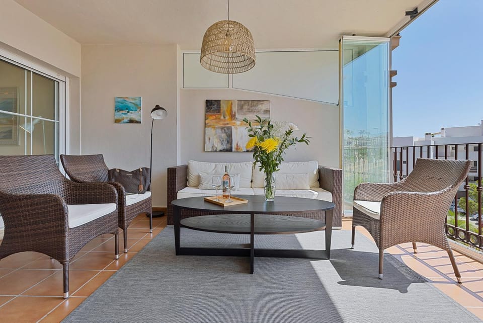 View (from property/room), Balcony/Terrace, Sea view