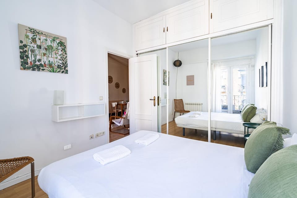 Bed, Bedroom