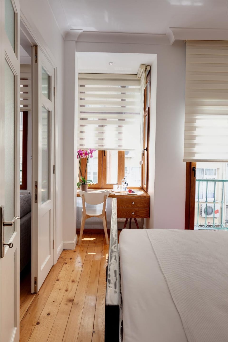 Bedroom, wardrobe