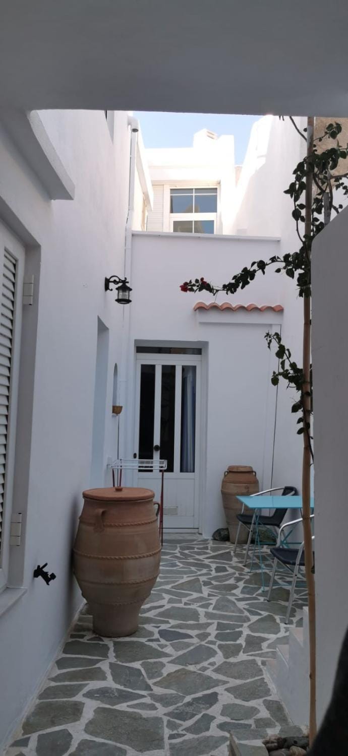 Inner courtyard view