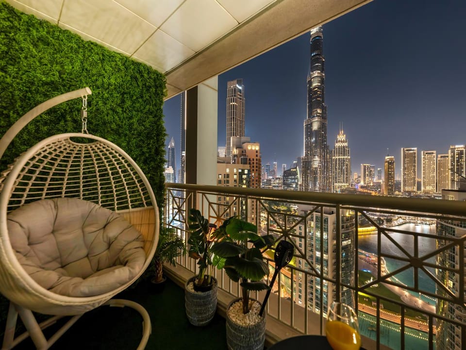 Night, View (from property/room), Balcony/Terrace, Landmark view