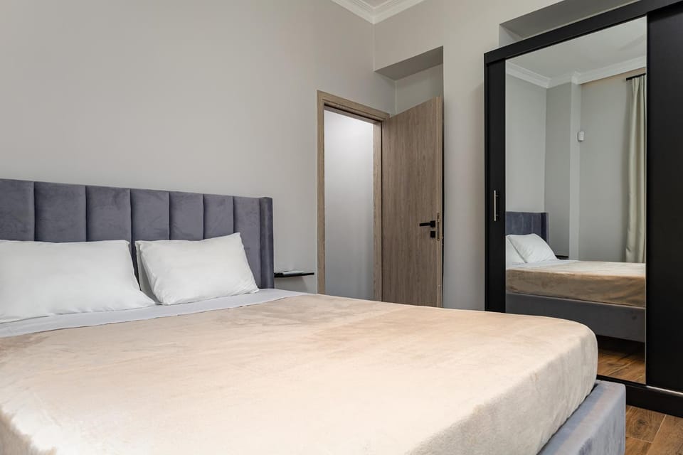 Bed, Bedroom, wardrobe