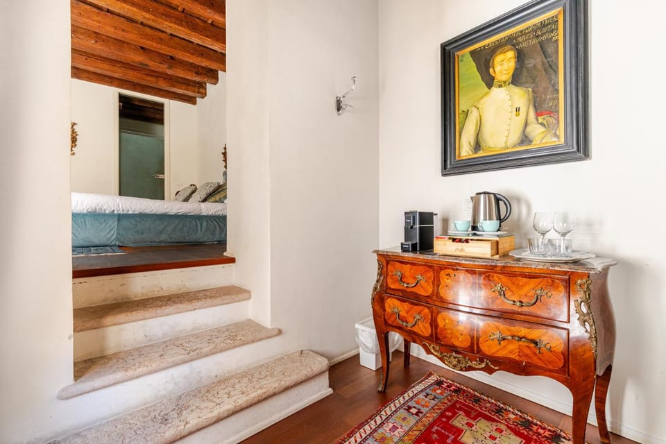 Decorative detail, Bedroom