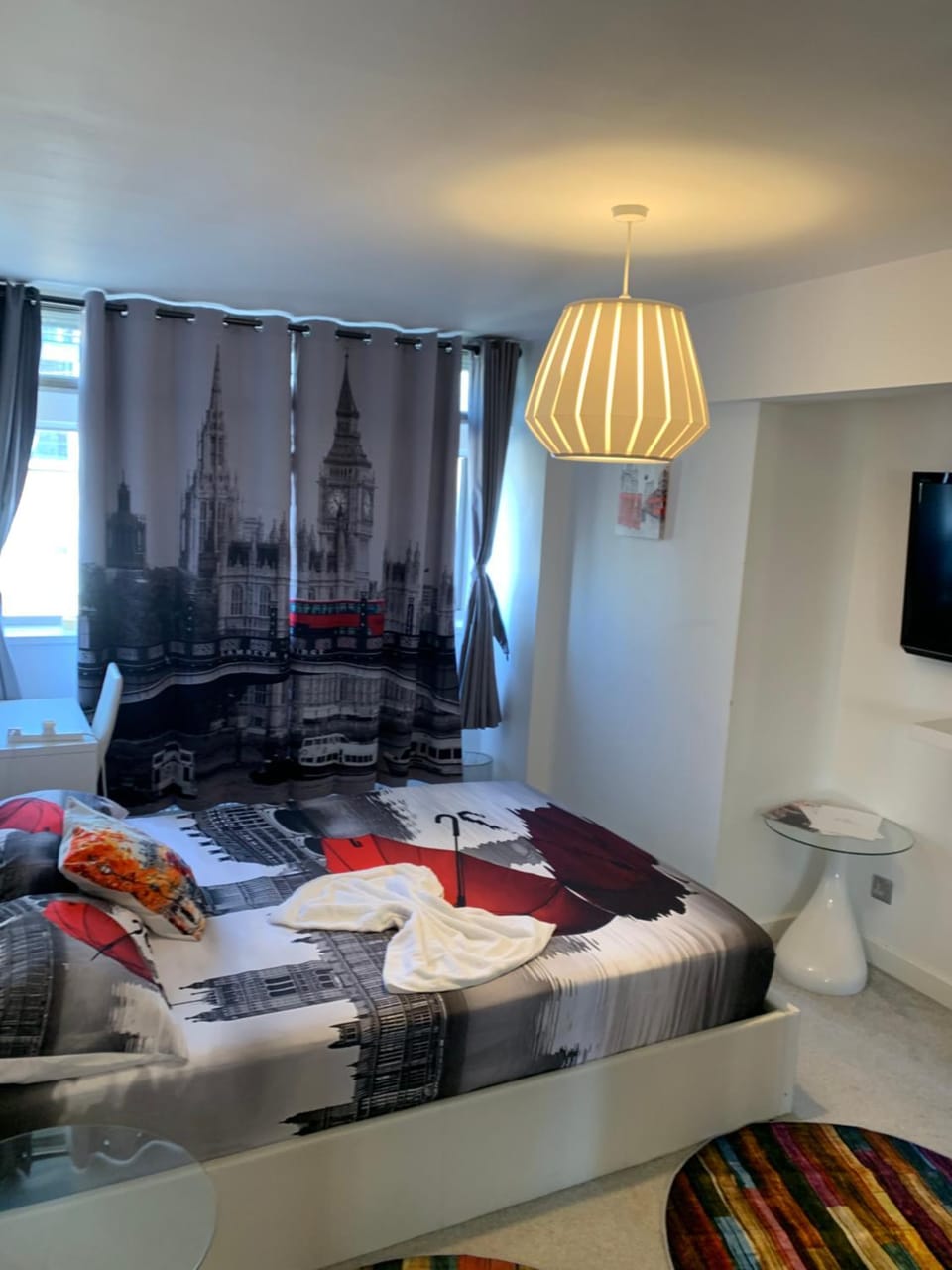 Lovely Spacious Holiday home next Hyde Park Apartment in City of Westminster