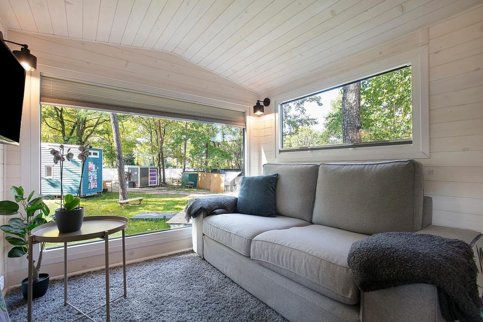 Property building, Living room