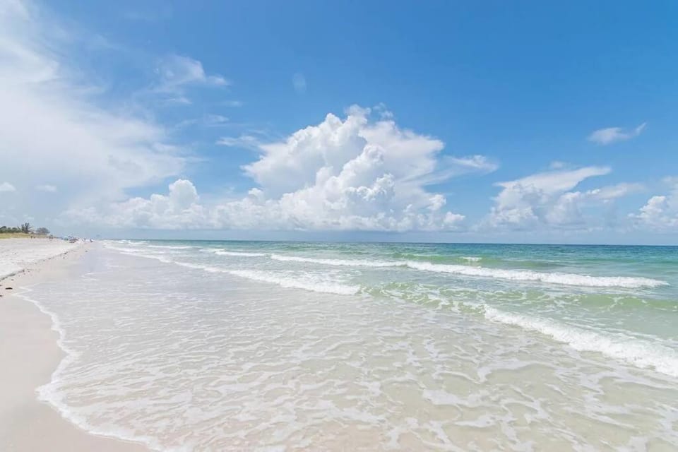 Spanish Villa Suite 61 Apartment in Indian Rocks Beach