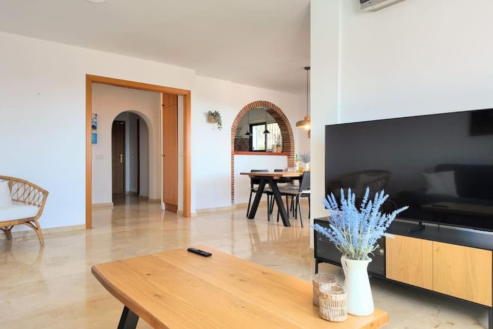 Buenavista 4 bedroom Mijas, by Casa del sol House in Valle del Guadalhorce