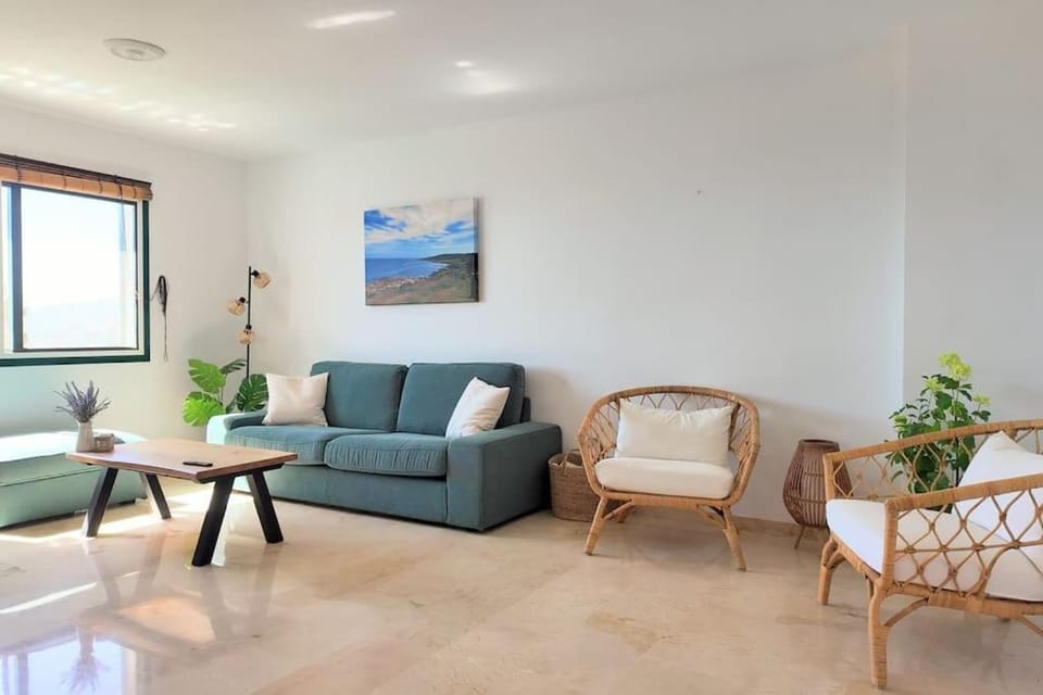 Buenavista 4 bedroom Mijas, by Casa del sol House in Valle del Guadalhorce