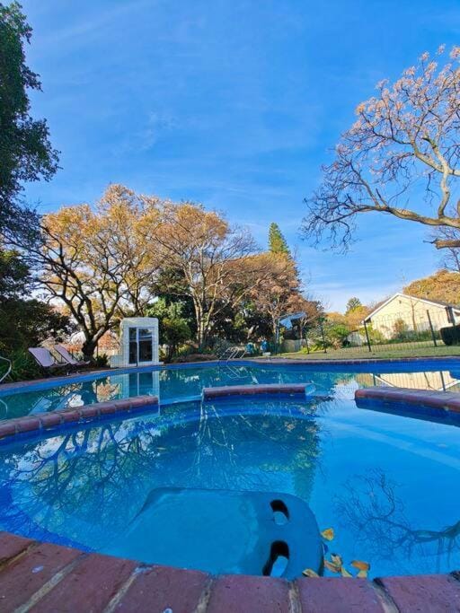 Blessed Luxury Cottage into Nature in Sandton Apartment in Sandton House in Sandton