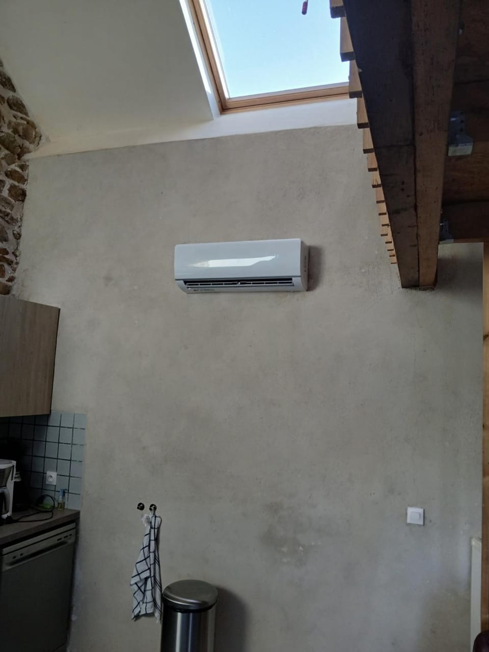 air conditioner, air conditioner