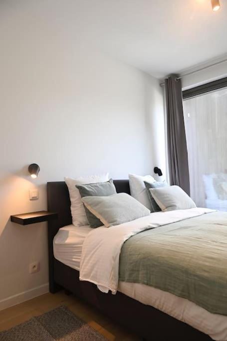 Spacious 4-Guest Seaside in Ostend Apartment in Ostend
